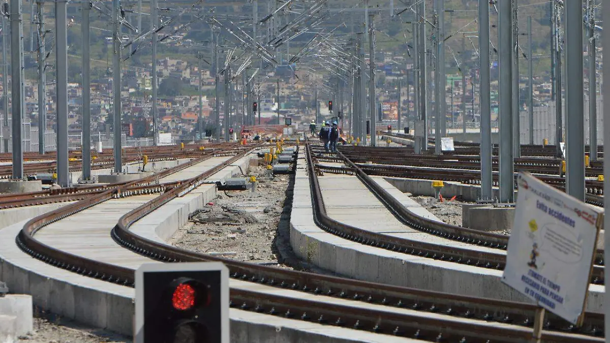 Tren interurbano (2)